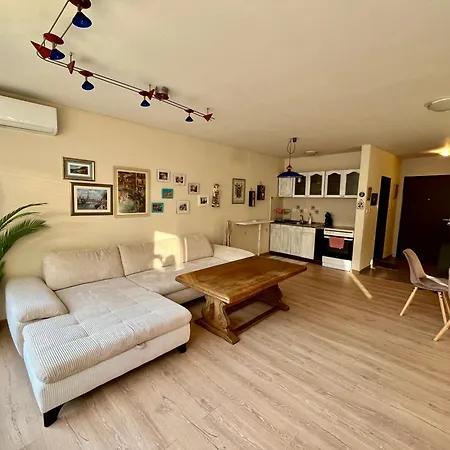 Villa динати Perushtitsa