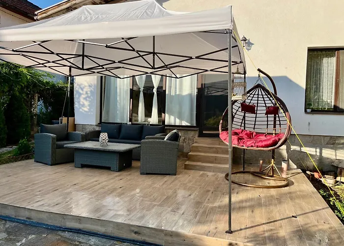 Villa динати Perustica