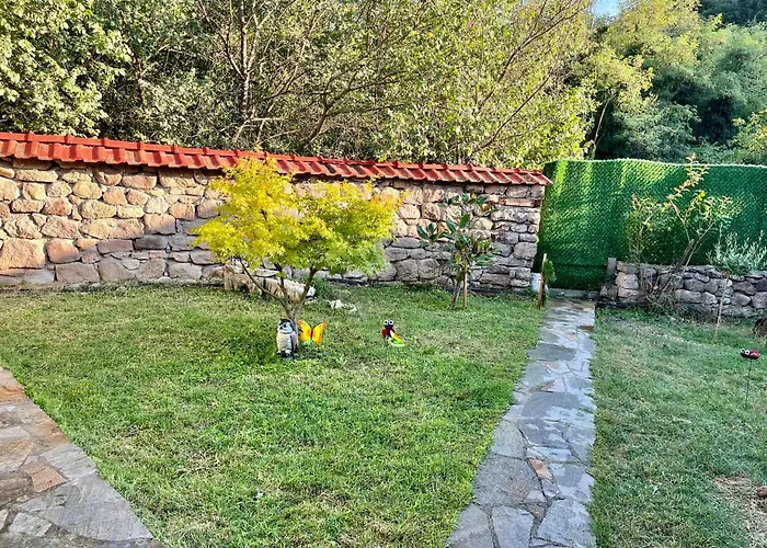 Villa динати *