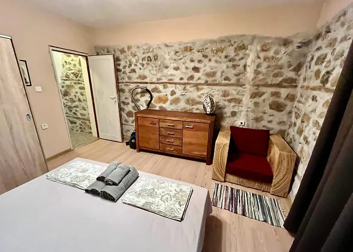 Villa динати *